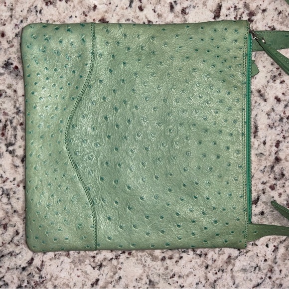 Donald J Pliner Green Ostrich Leather Crossbody Made In Italy Zip Closure silver - Picture 12 of 12